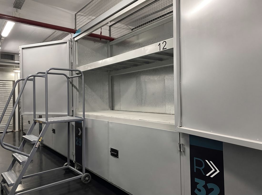 Lockers con escalera
